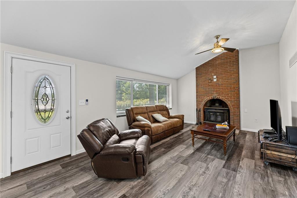 301 N 169 Highway Property Photo 5