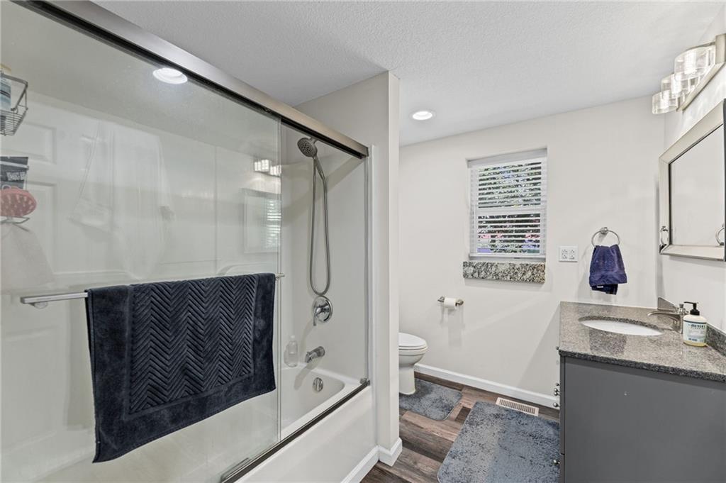 301 N 169 Highway Property Photo 22