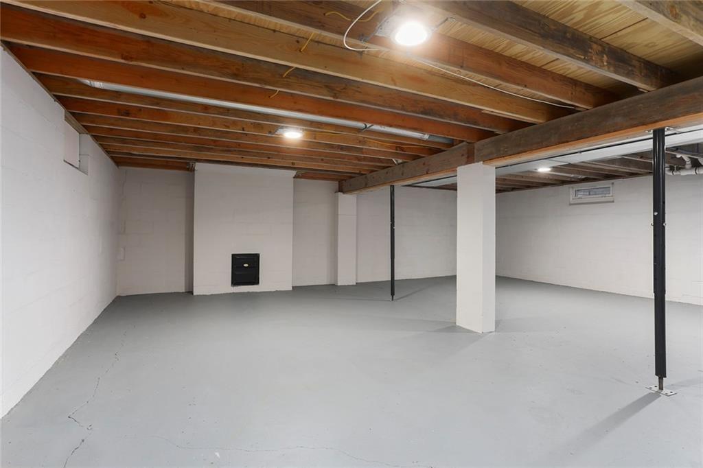 301 N 169 Highway Property Photo 26