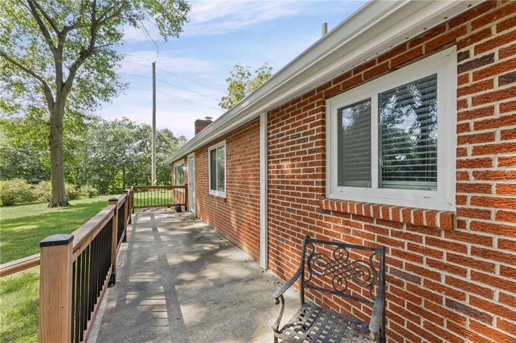 301 N 169 Highway Property Photo 28