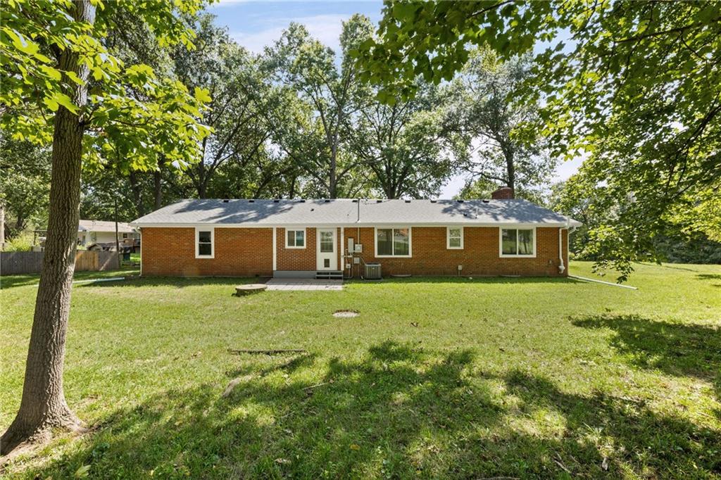301 N 169 Highway Property Photo 31