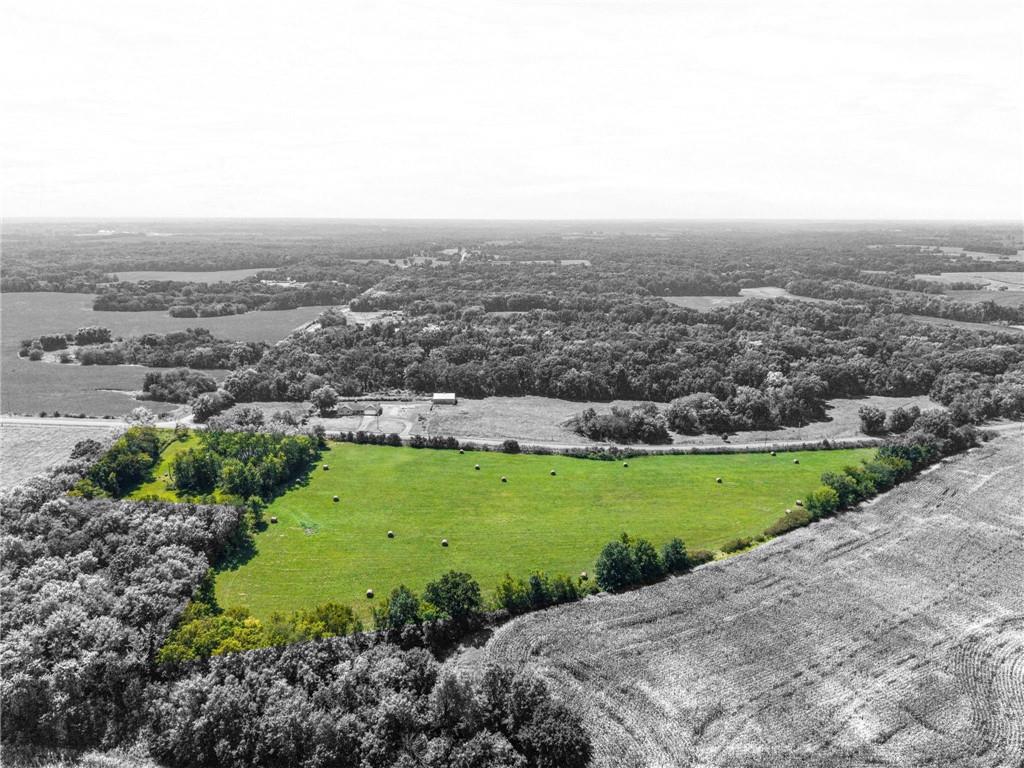 2392 Ne H Highway Property Photo 34