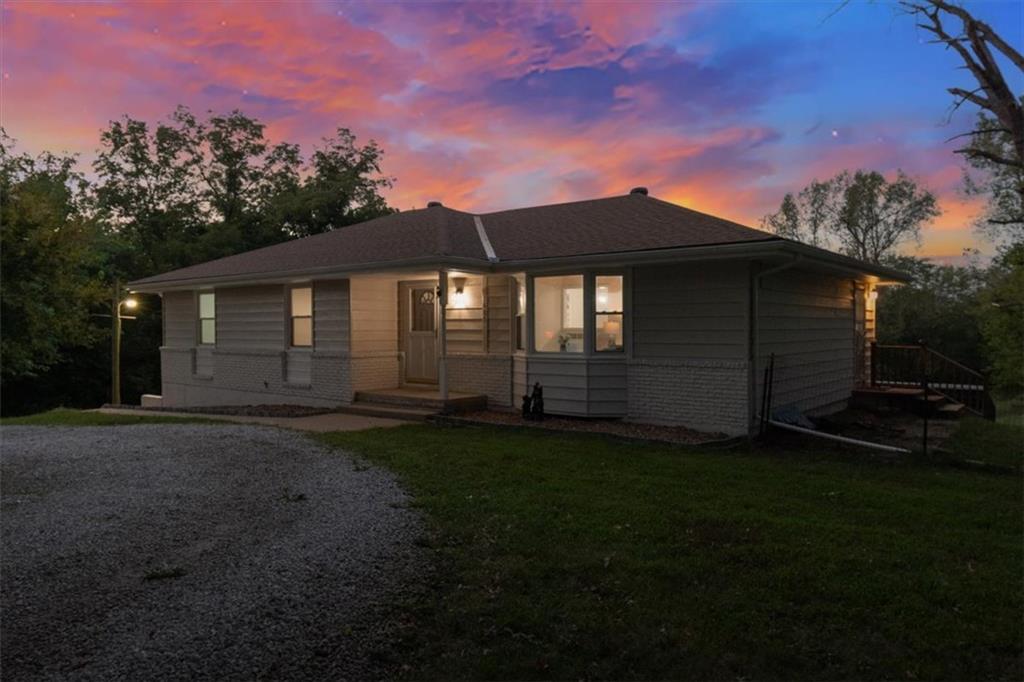 1605 Se M Aa Highway Property Photo 2