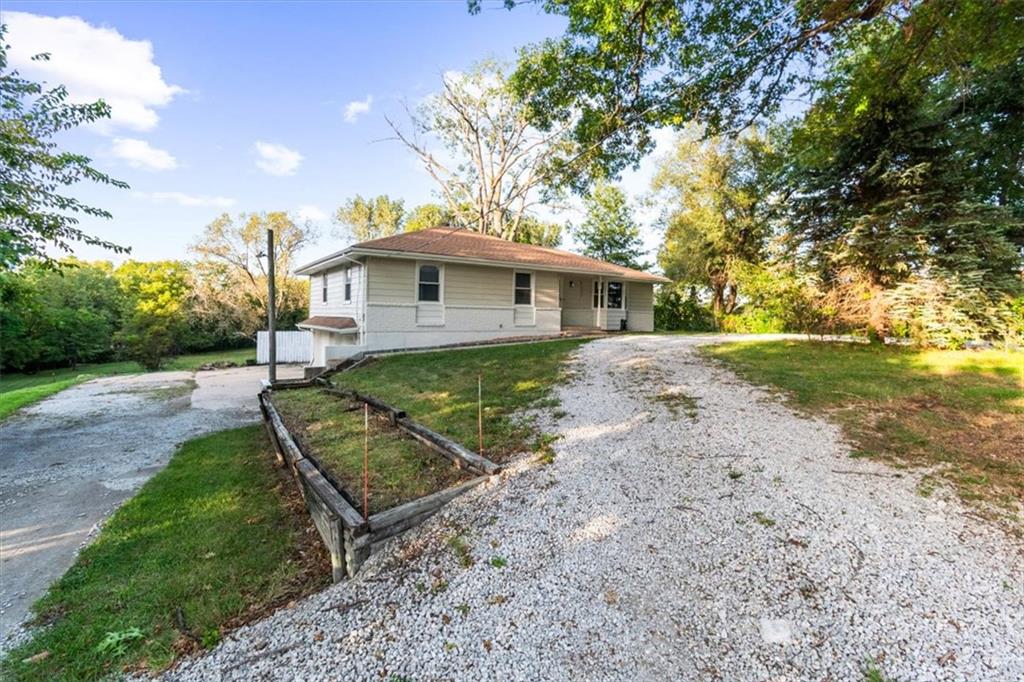 1605 Se M Aa Highway Property Photo 3