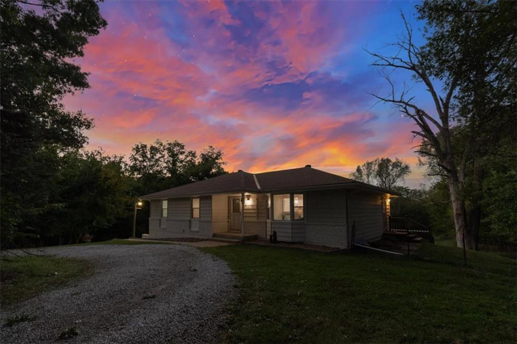 1605 Se M Aa Highway Property Photo 4