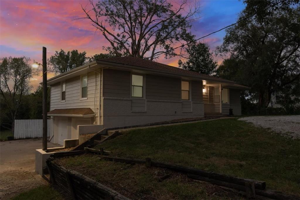 1605 Se M Aa Highway Property Photo 6