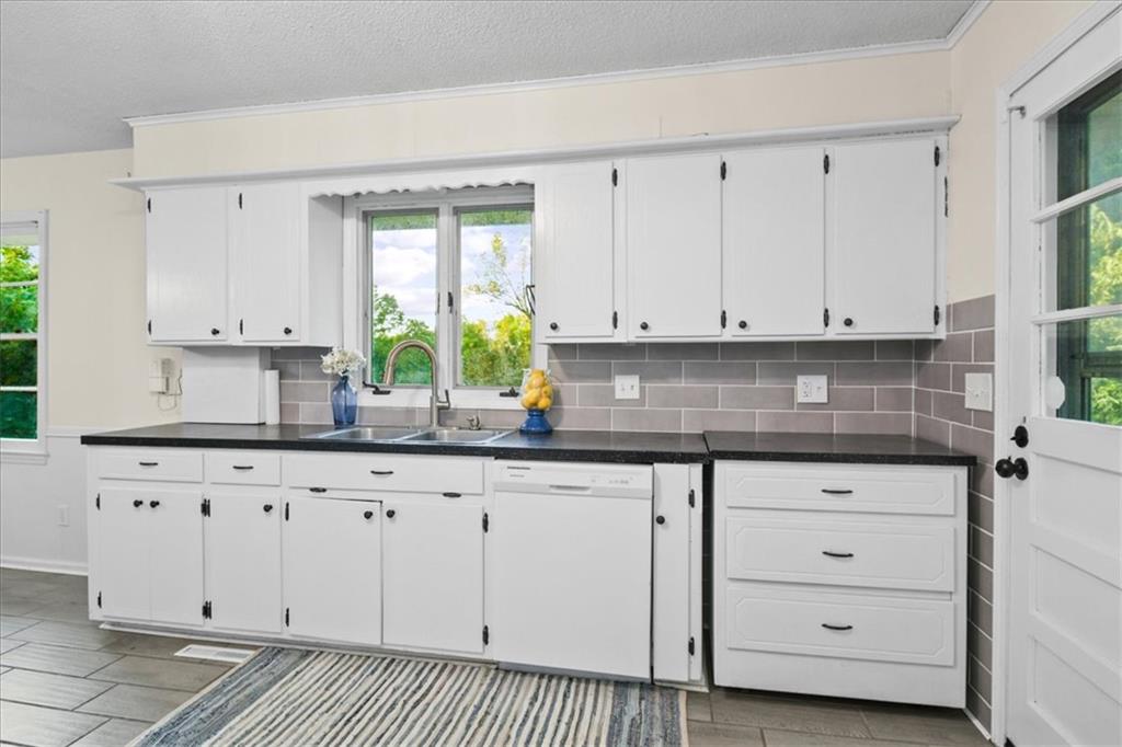 1605 Se M Aa Highway Property Photo 16