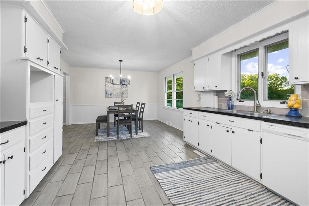 1605 Se M Aa Highway Property Photo 19