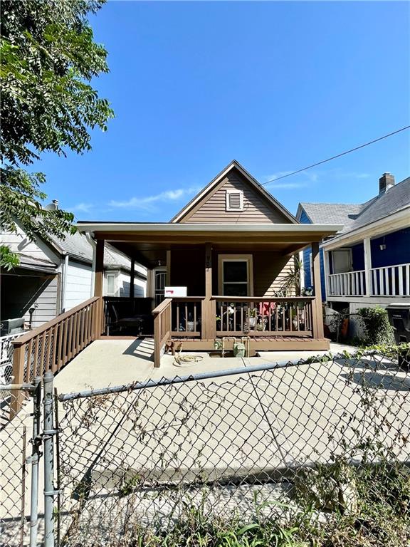 902 W 29TH Street Property Photo 1