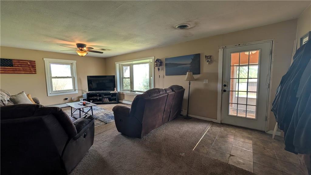 12101 Ne J Highway Property Photo 6