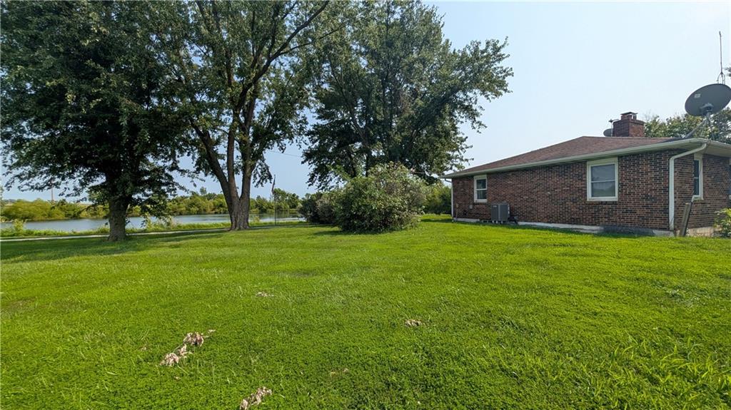 12101 Ne J Highway Property Photo 37