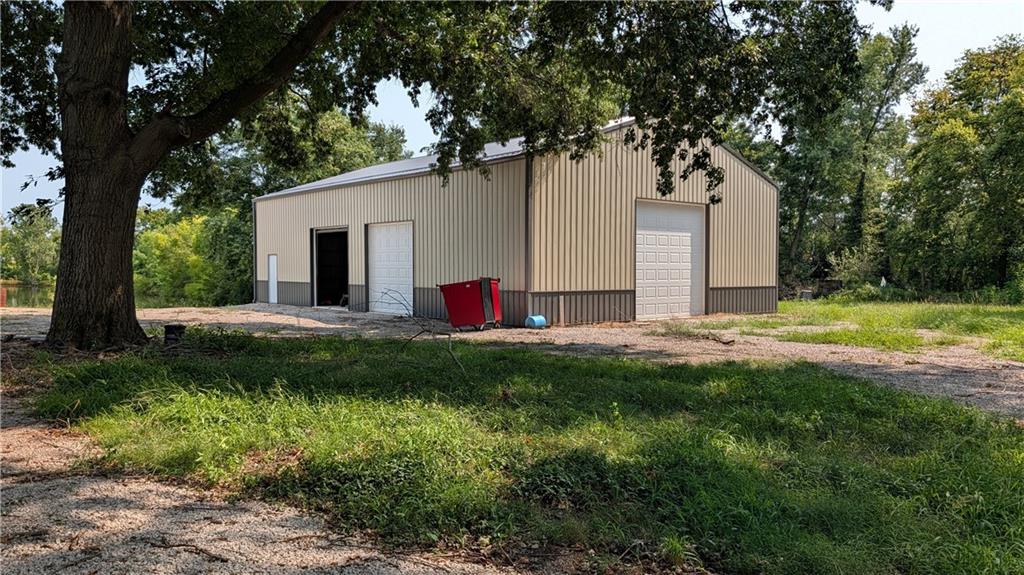 12101 Ne J Highway Property Photo 45