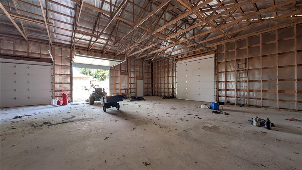 12101 Ne J Highway Property Photo 46