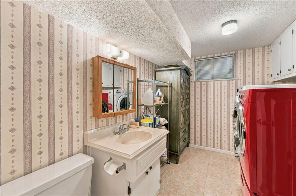 212 Hillcrest Road Property Photo 28
