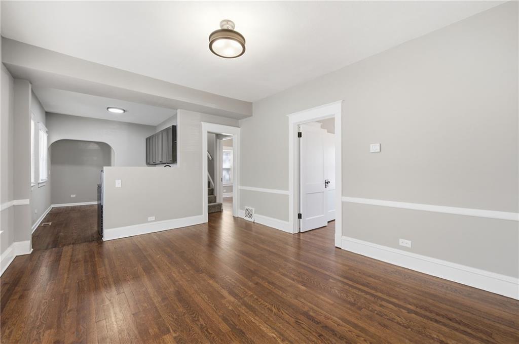 4237 Agnes Avenue Property Photo 9