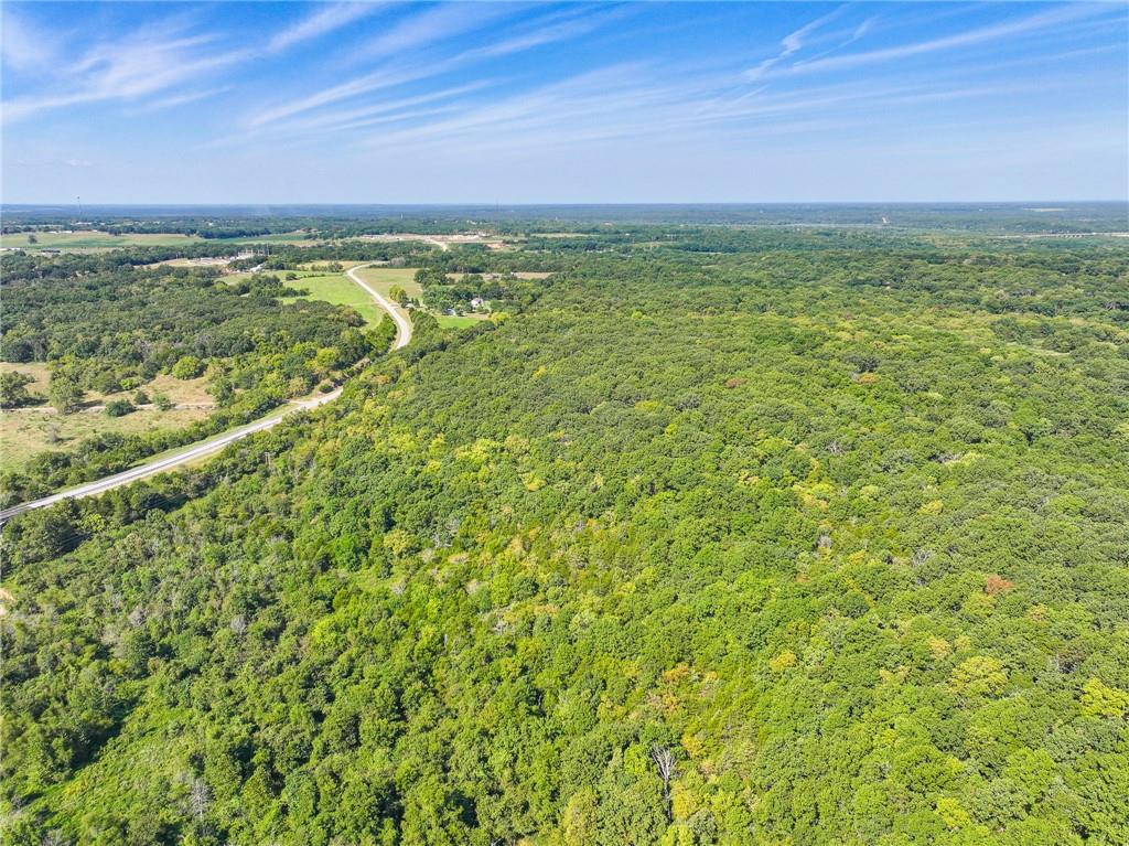 1855 Ne 655 Private Road Property Photo 28
