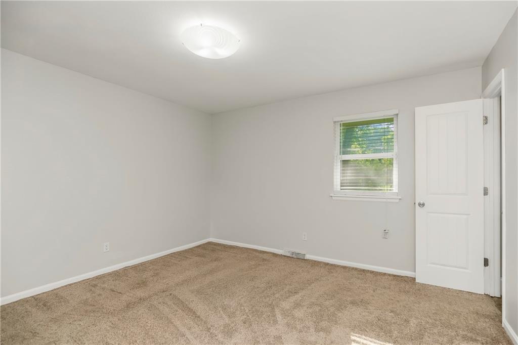 3116 N 84th Terrace Property Photo 18