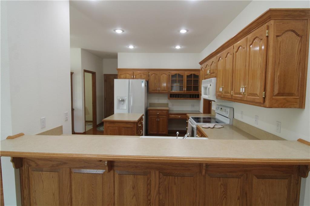 2901 Eastbrook Court Property Photo 6