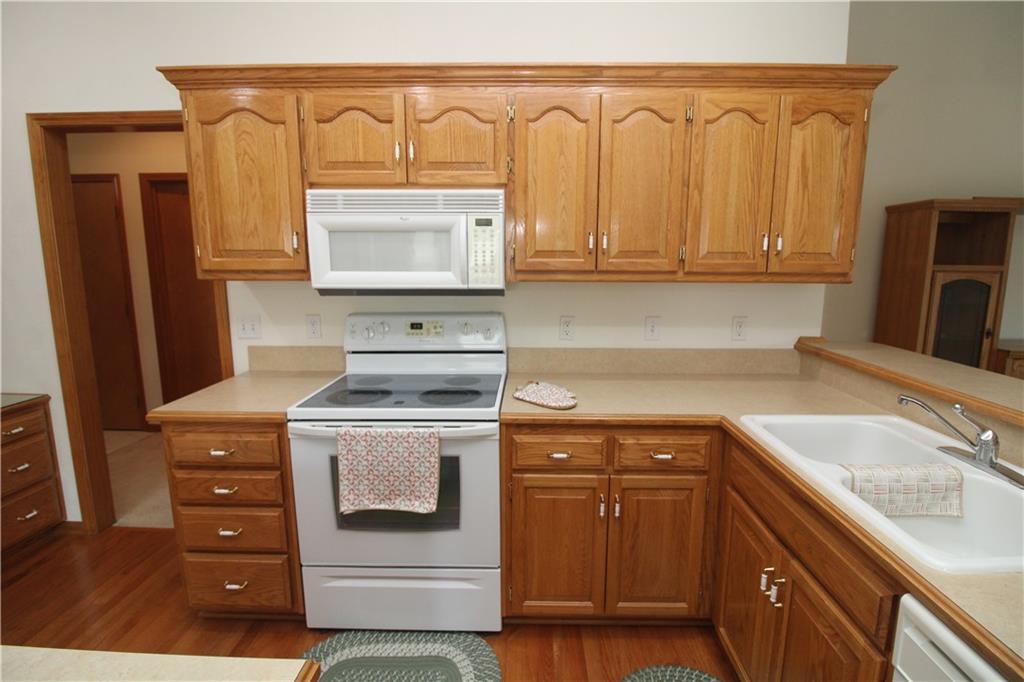 2901 Eastbrook Court Property Photo 10