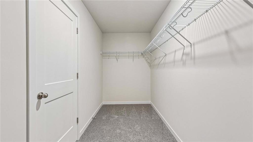 18824 Bittersweet Drive Property Photo 32