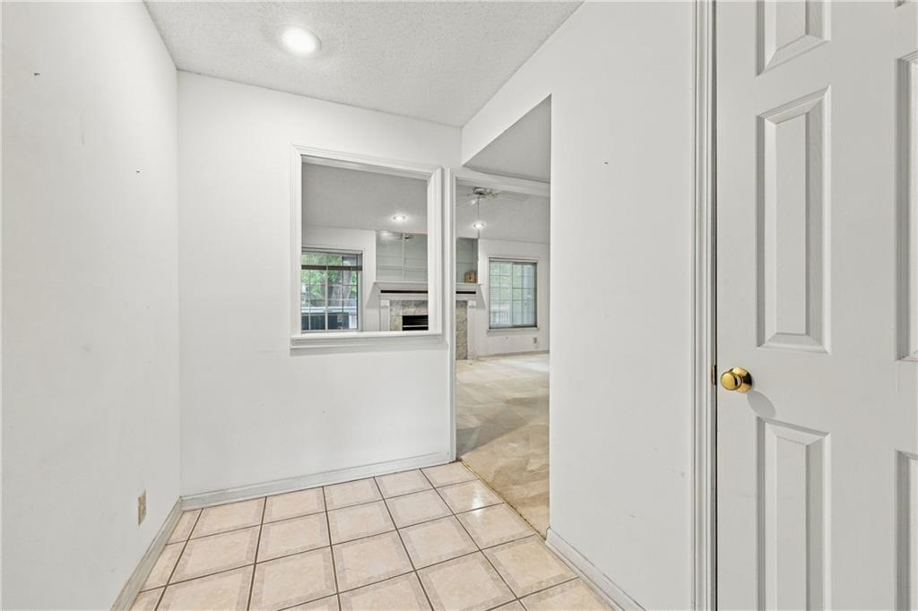 4017 S Crysler Avenue Property Photo 7