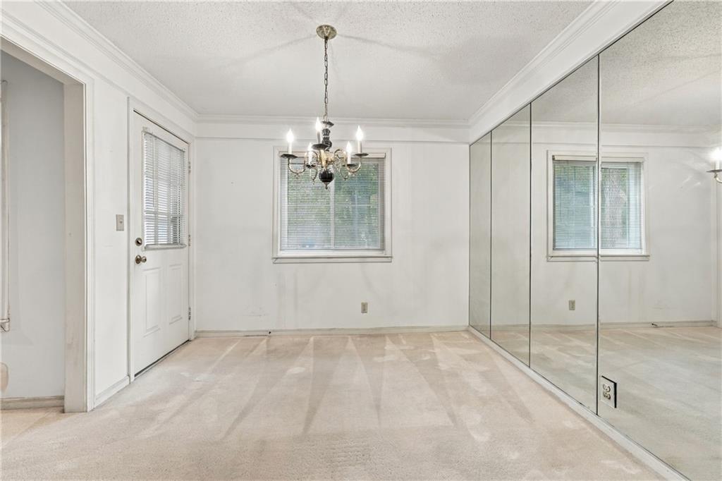 4017 S Crysler Avenue Property Photo 13