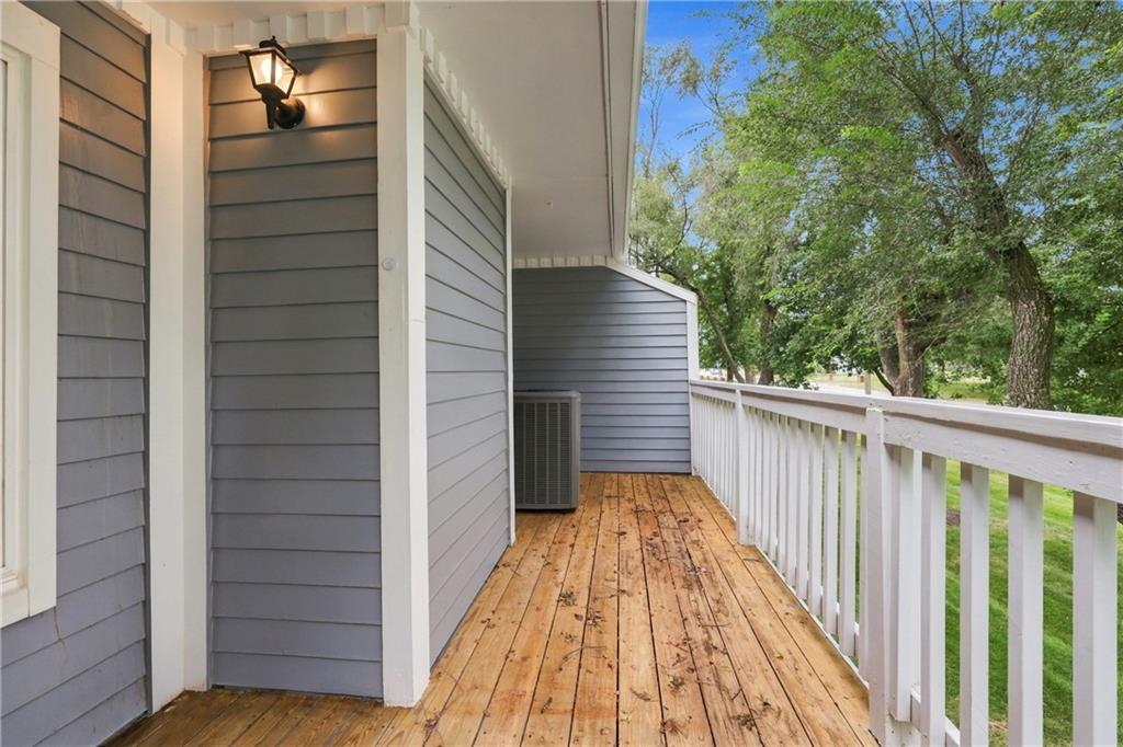 4017 S Crysler Avenue Property Photo 15