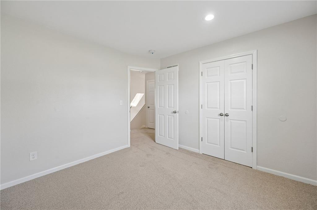 836-38 Walker Court Property Photo 21