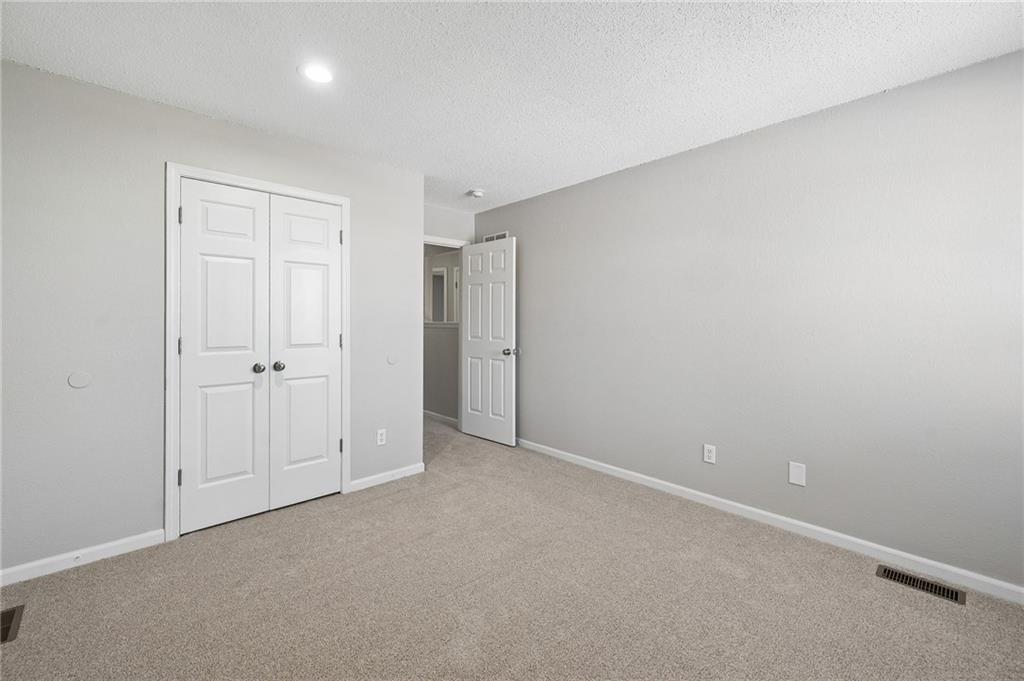 836-38 Walker Court Property Photo 27