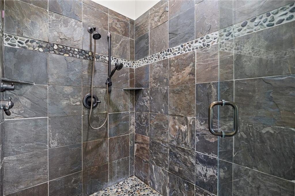 18101 Sunset Drive Property Photo 34