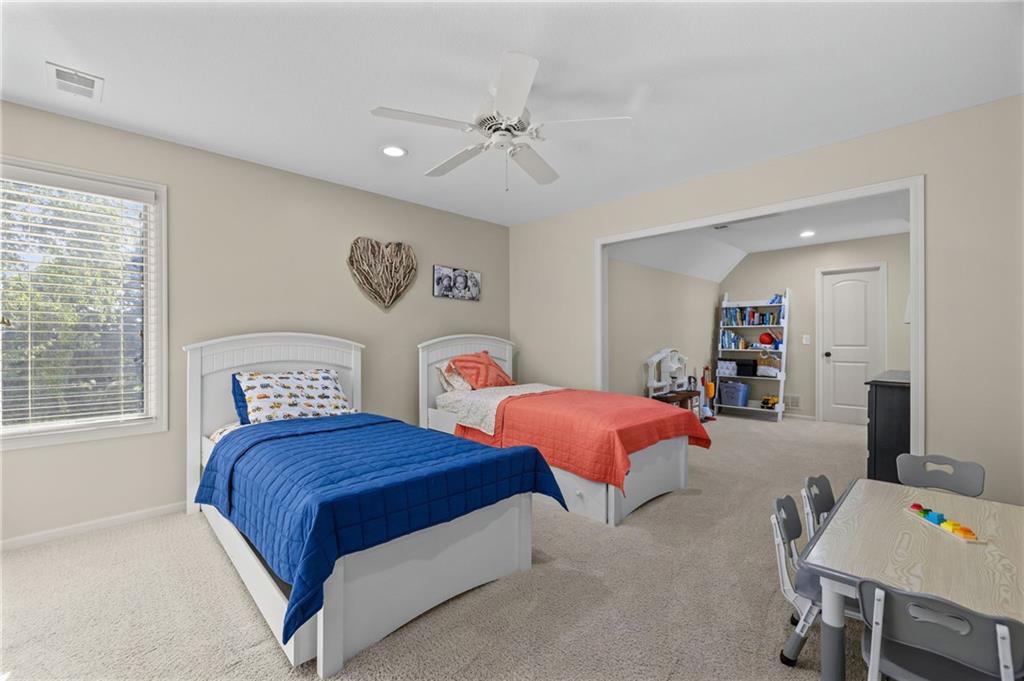 18101 Sunset Drive Property Photo 42