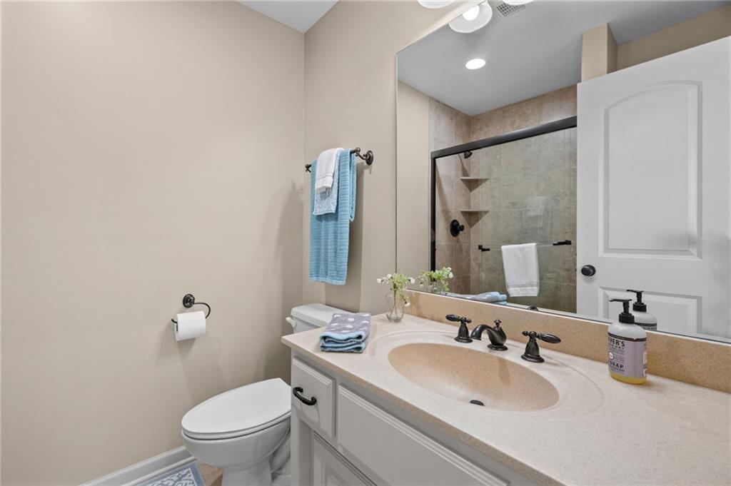 18101 Sunset Drive Property Photo 48
