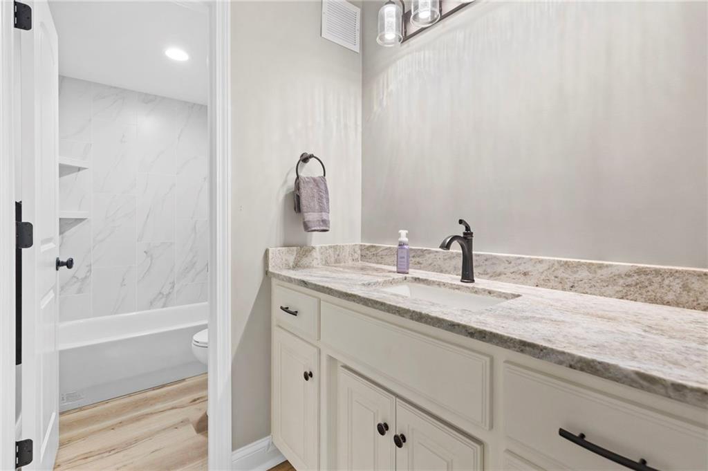 18101 Sunset Drive Property Photo 52