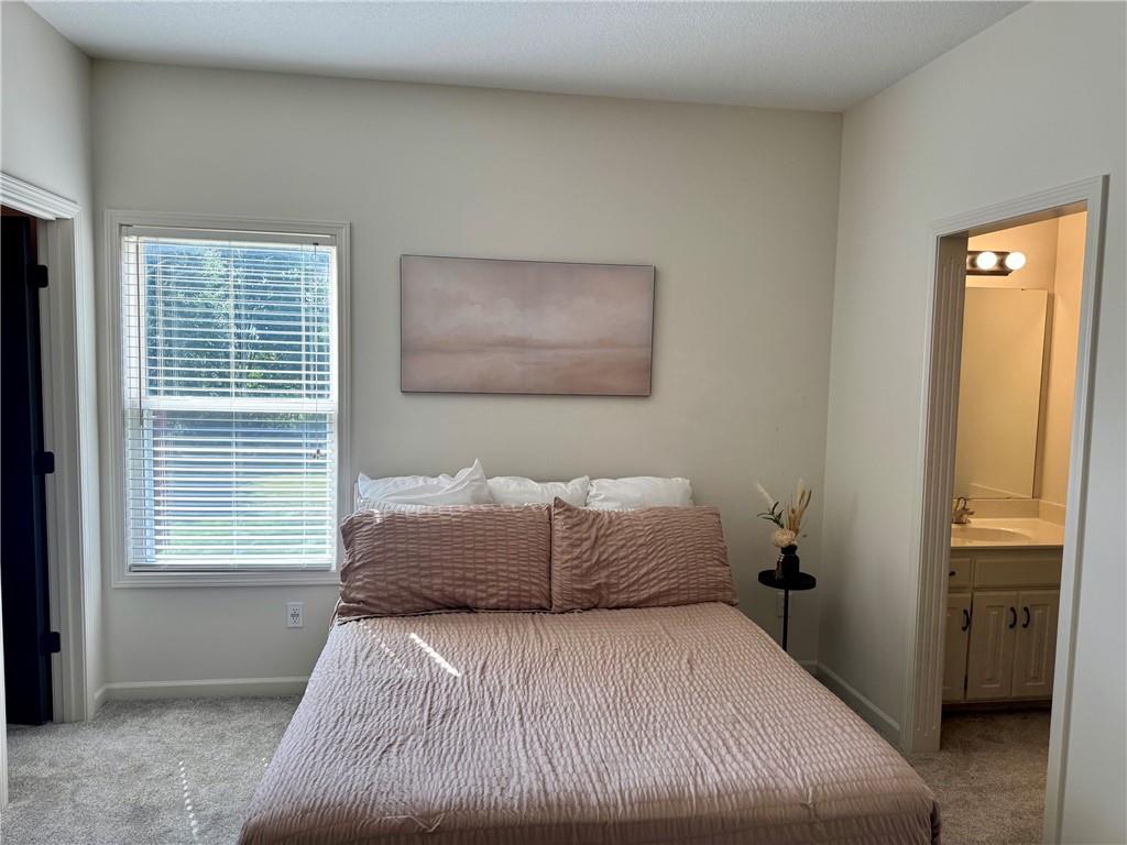 112 S Westglen Drive Property Photo 15