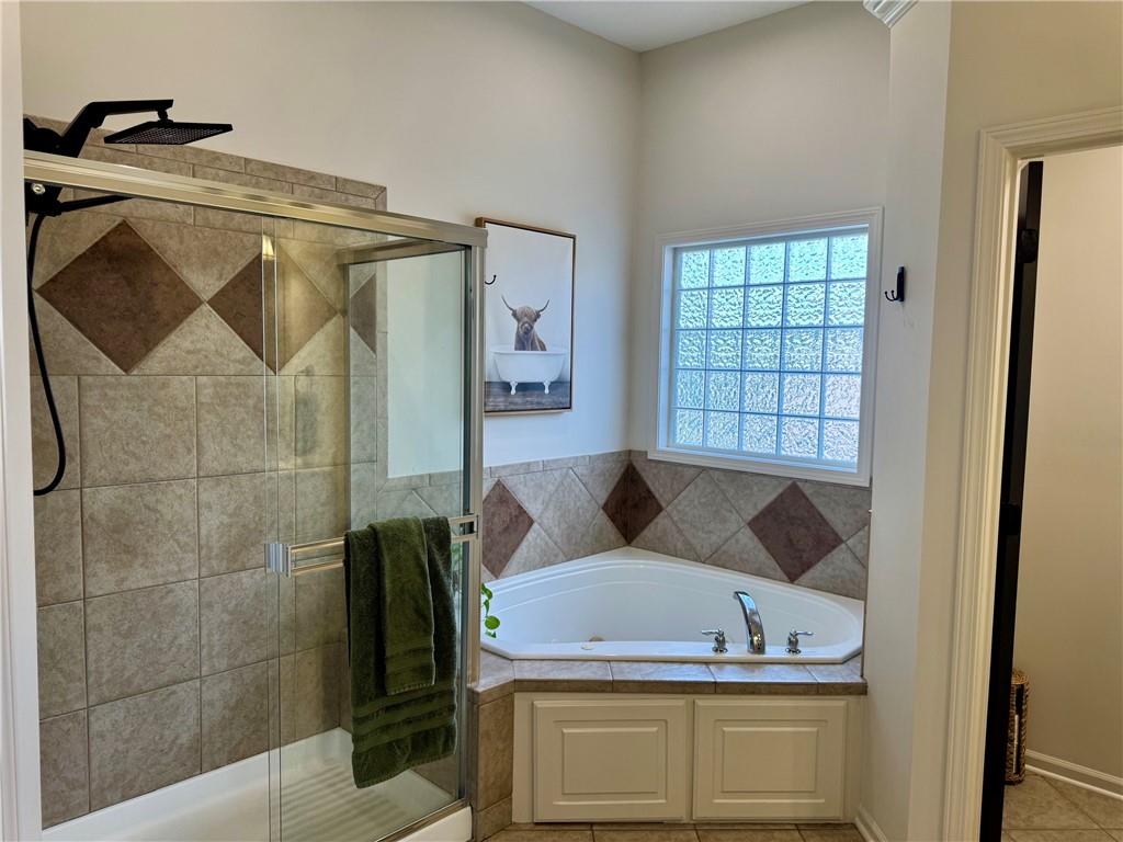 112 S Westglen Drive Property Photo 22