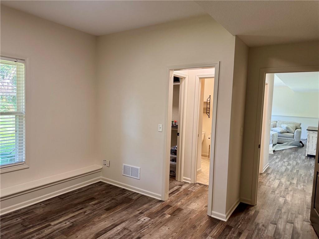 112 S Westglen Drive Property Photo 29