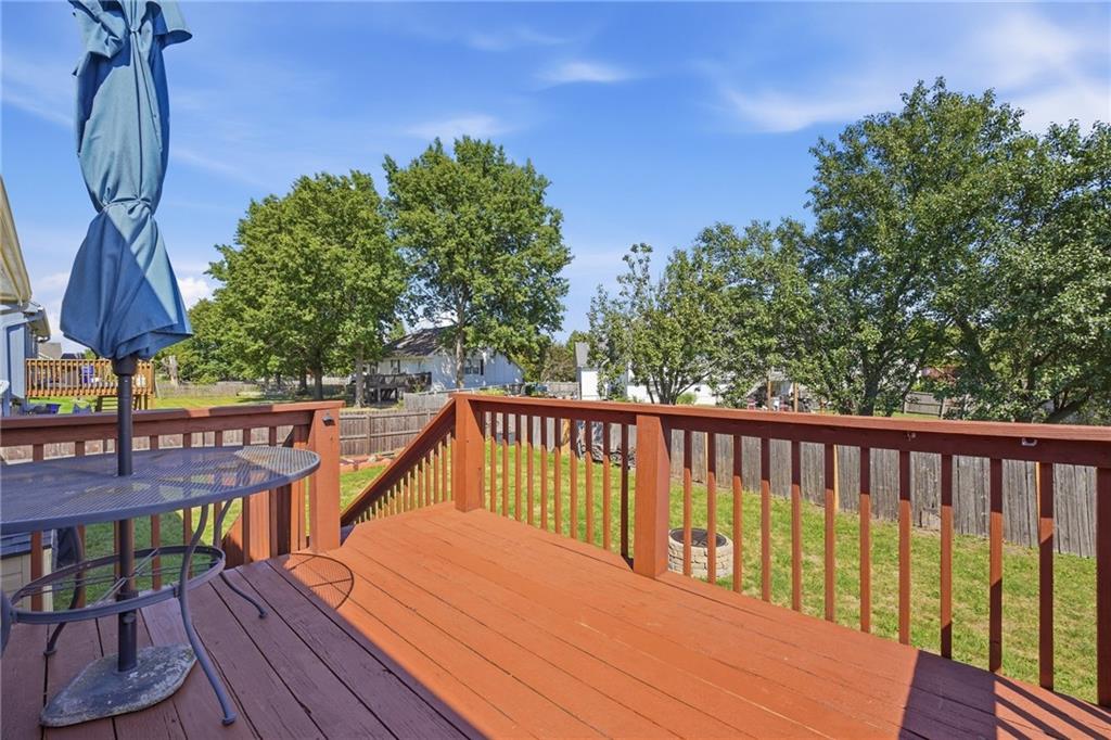 1221 Se Meridian Drive Property Photo 38