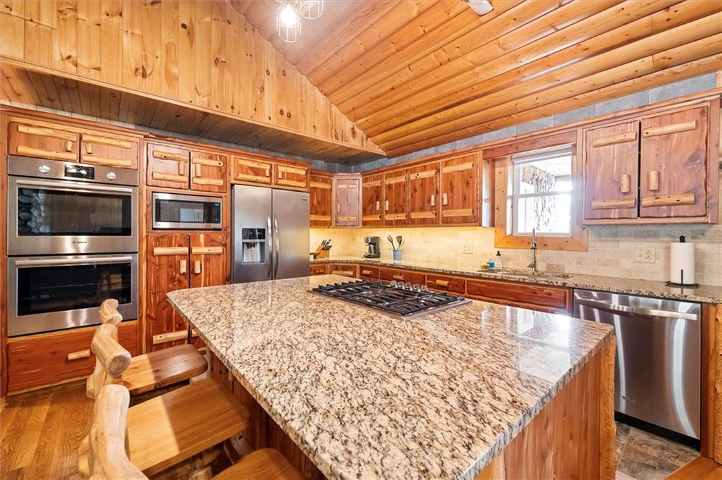 28060 Uncle Bob Avenue Property Photo 5