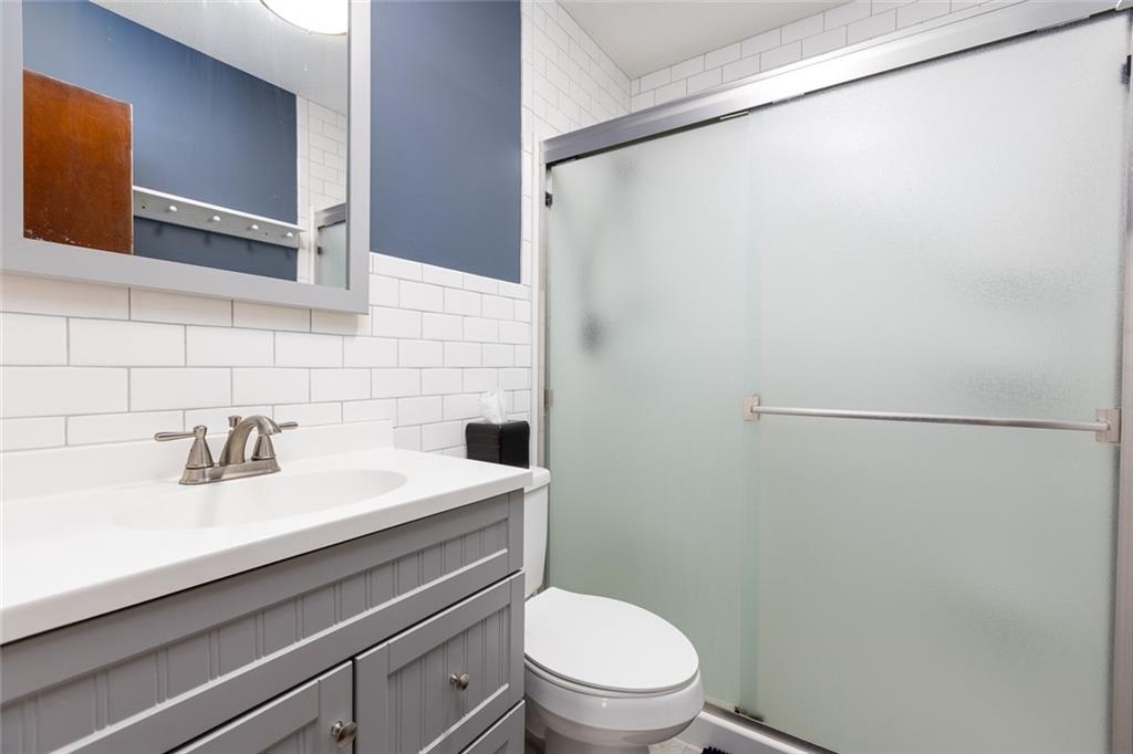 1405 Ne 72 Street Property Photo 4