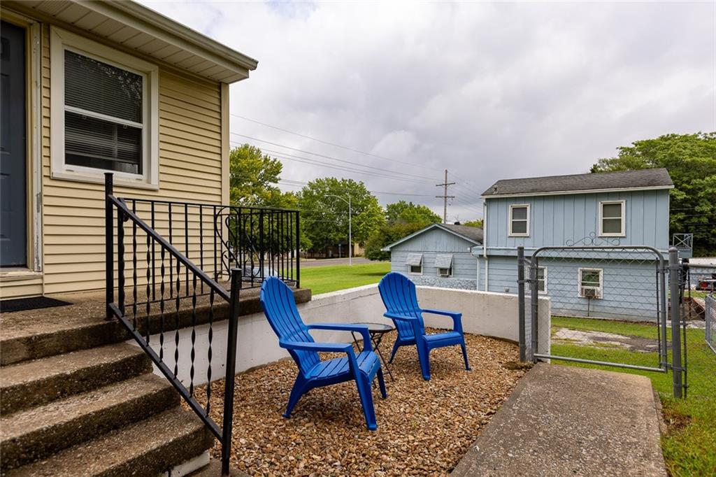 1405 Ne 72 Street Property Photo 5