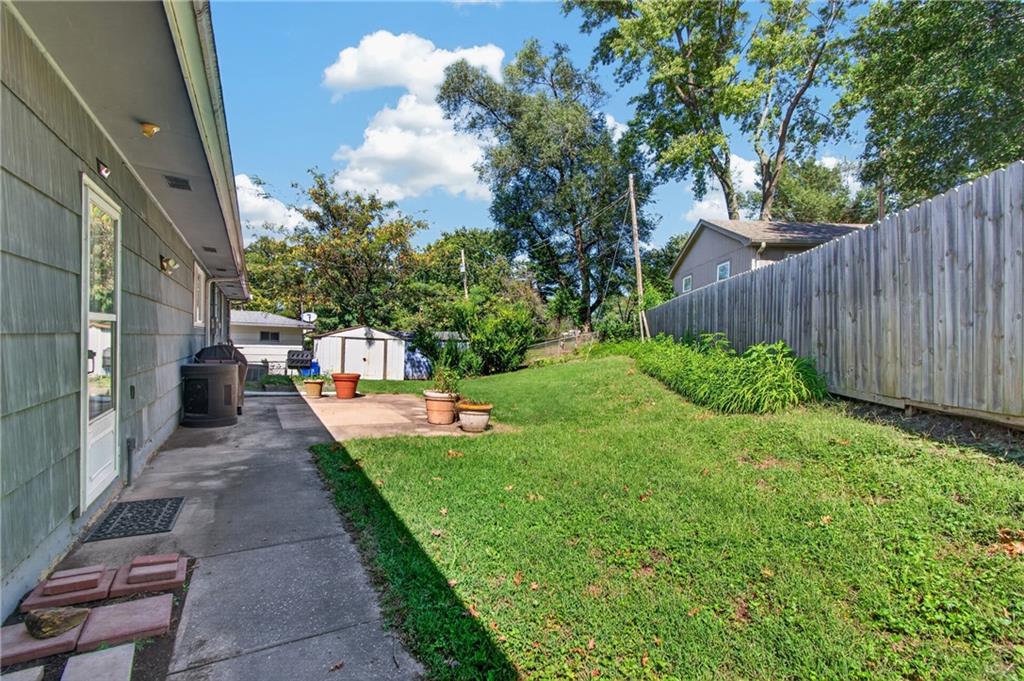 11415 Myrtle Avenue Property Photo 9