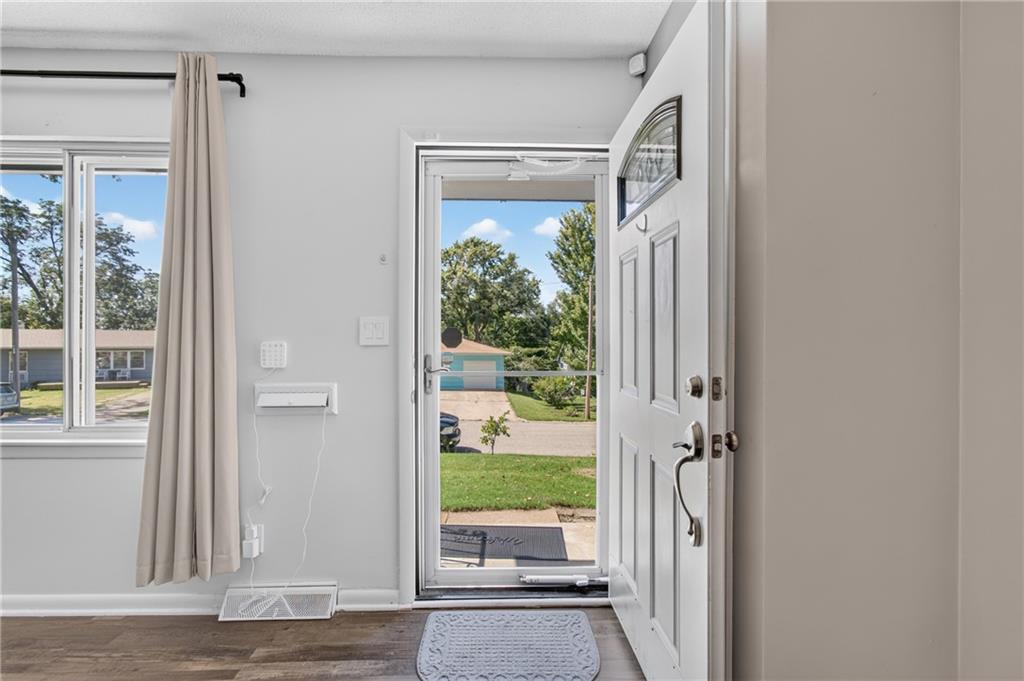 11415 Myrtle Avenue Property Photo 15