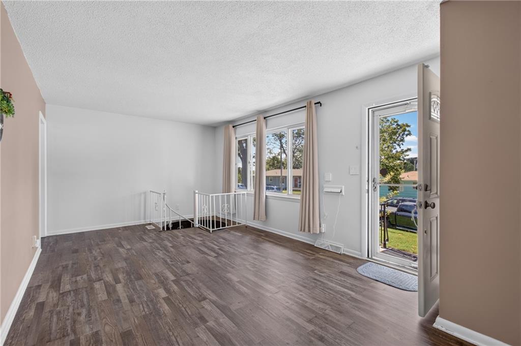 11415 Myrtle Avenue Property Photo 16