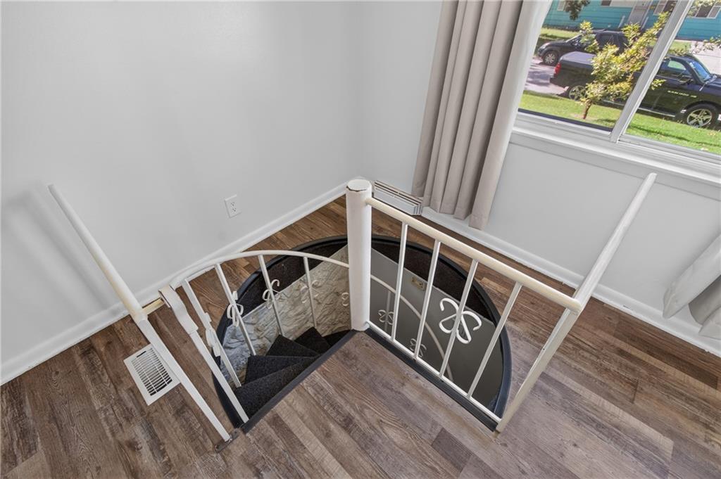 11415 Myrtle Avenue Property Photo 19