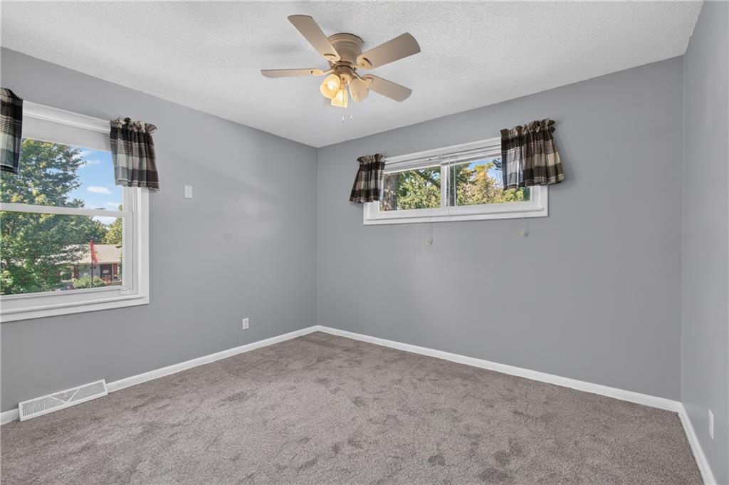 11415 Myrtle Avenue Property Photo 21