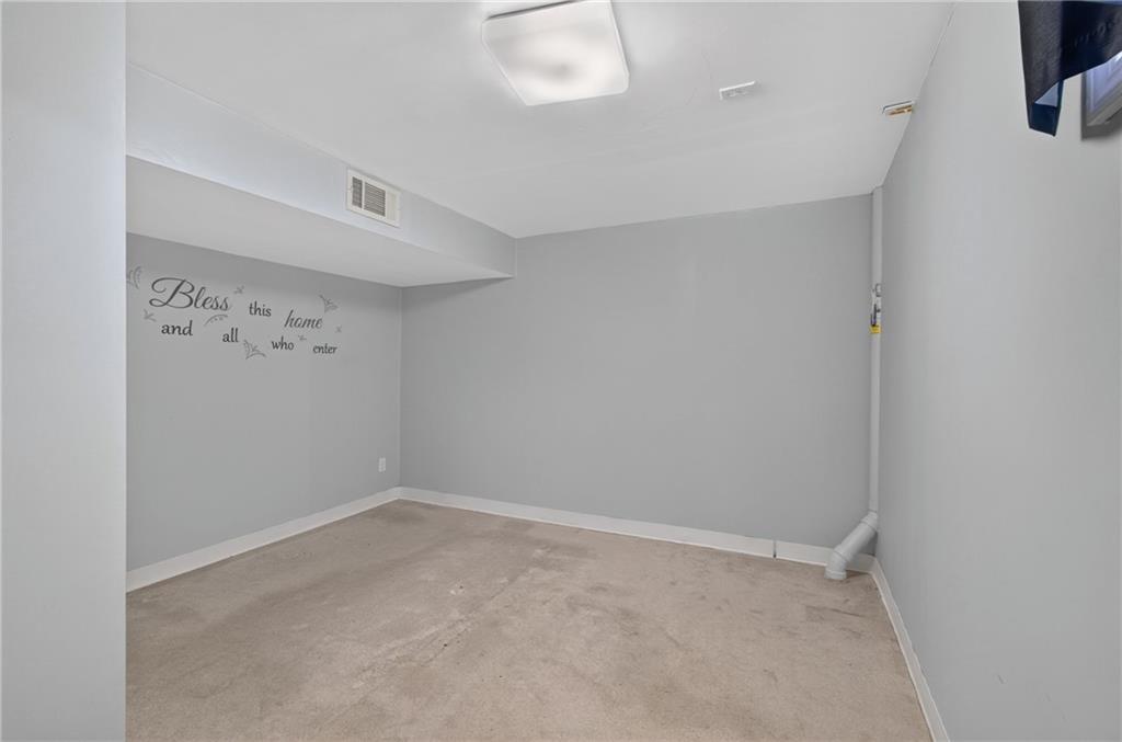 11415 Myrtle Avenue Property Photo 28