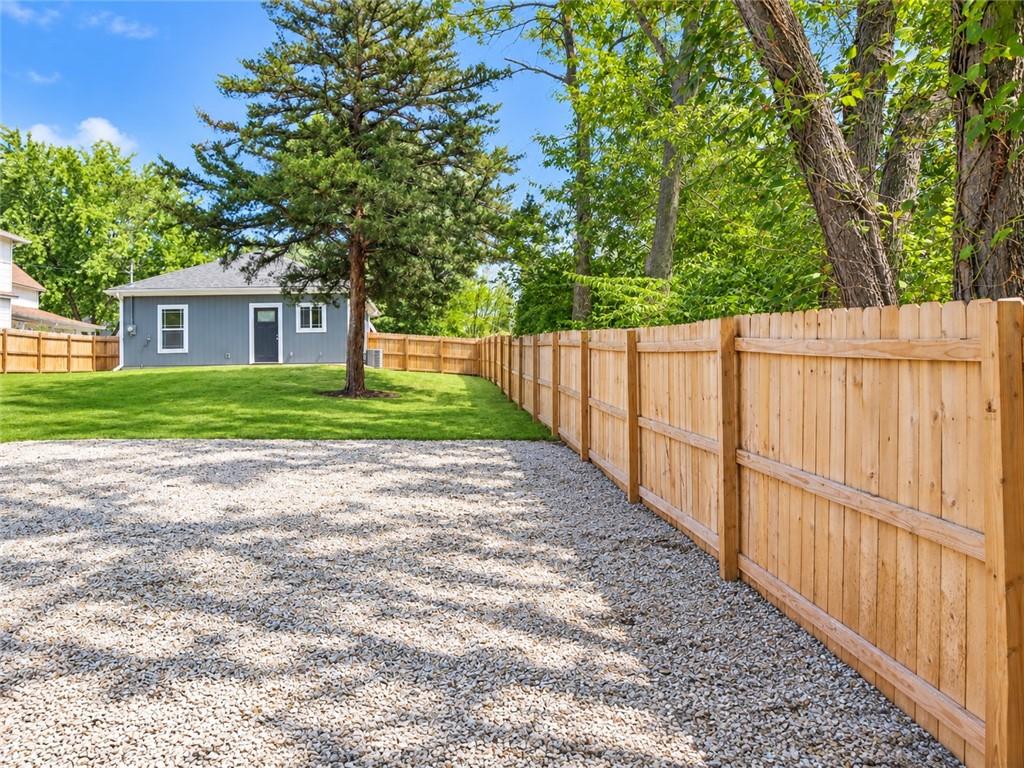 618 N Cedar Street Property Photo 17