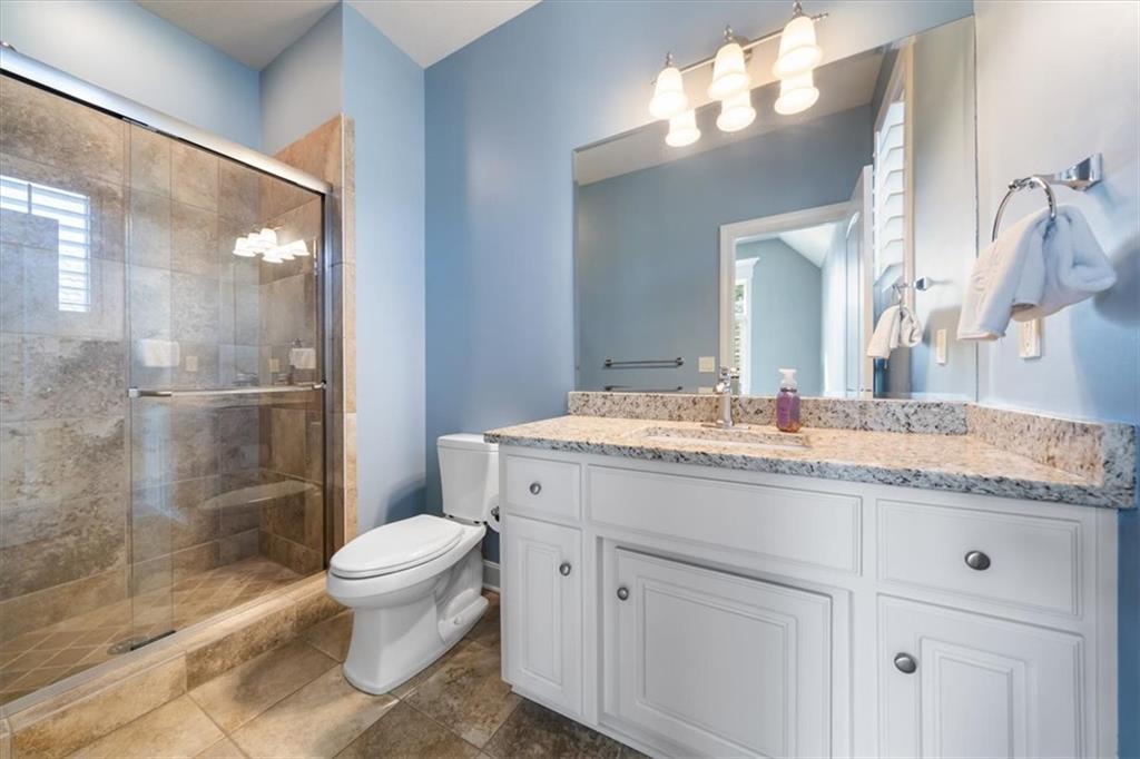 750 Suffolk Lane Property Photo 35