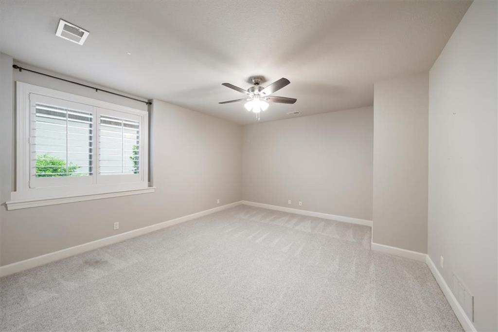 750 Suffolk Lane Property Photo 43
