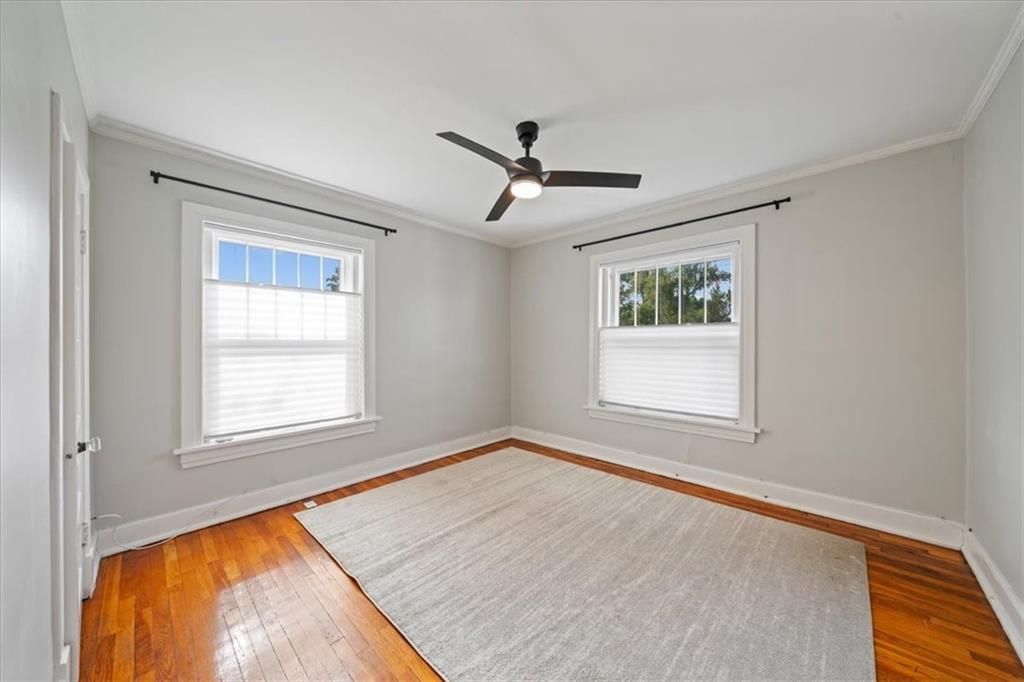406 E 43rd Street Property Photo 17